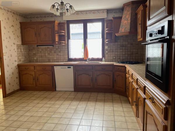 Maison à vendre à Mayenne en Mayenne (53100), ref : 046/812