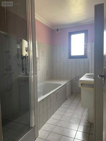 Maison à vendre à Mayenne en Mayenne (53100), ref : 046/812