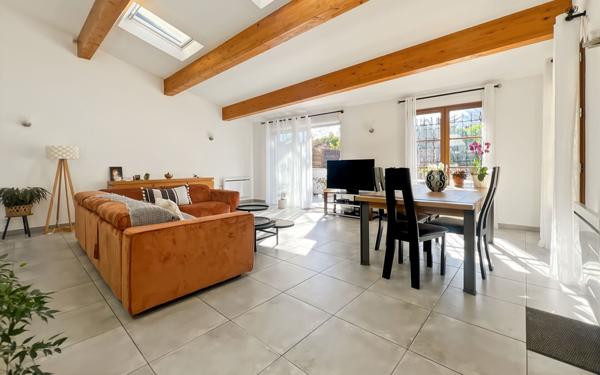 Appartement à vendre    4 pièces • 137,30 m2 Fréjus