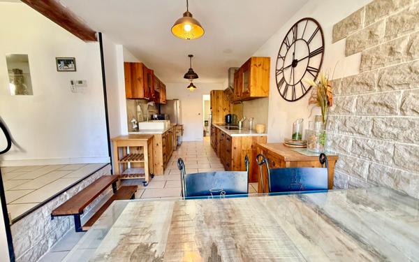 Maison à vendre    3 pièces •  Vauvert