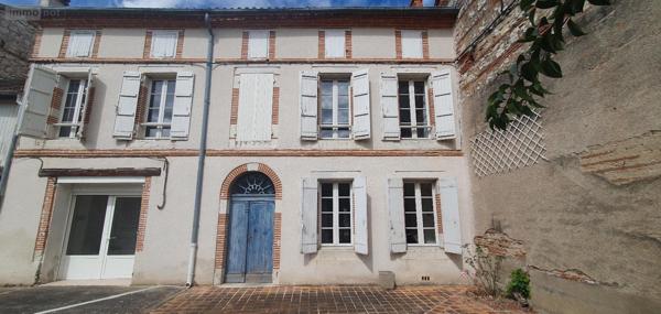 Maison à vendre à Valence dans le Tarn-et-Garonne (82400), ref : 1532   
centre