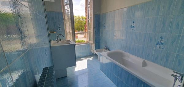 Maison à vendre à Valence dans le Tarn-et-Garonne (82400), ref : 1532   
centre