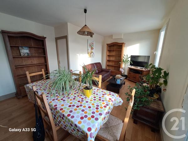 Maison à vendre  5 pièces - 75,99 m2 ST PIERRE D OLERON - 17