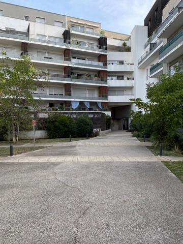 Très bel appartement 4 pièces + garage à vendre secteur croix d'argent Montpellier