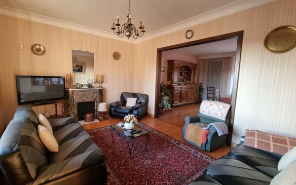 Maison à vendre    10 pièces • 306 m2 Alban