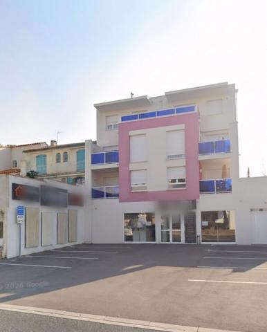 Local artisanal à louer à Perpignan – Local professionnel 230 m² avec forte visibilité, accès PMR et parking