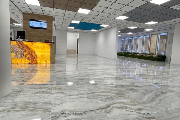 Local artisanal à louer à Perpignan – Local professionnel 230 m² avec forte visibilité, accès PMR et parking