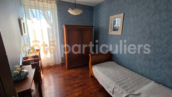 Vente
                Maison233,97 m² - 8 Pièces -
                    CARCASSONNE (11000)