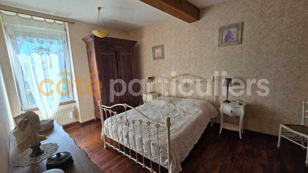 Vente
                Maison233,97 m² - 8 Pièces -
                    CARCASSONNE (11000)