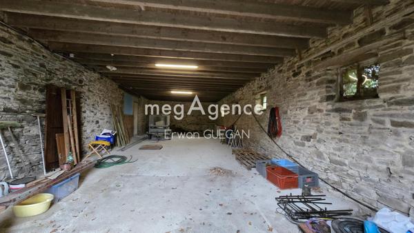 Maison à KERGRIST-MOELOU, 22110 - 14 pièces 393m²