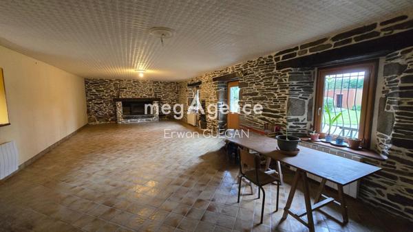 Maison à KERGRIST-MOELOU, 22110 - 14 pièces 393m²