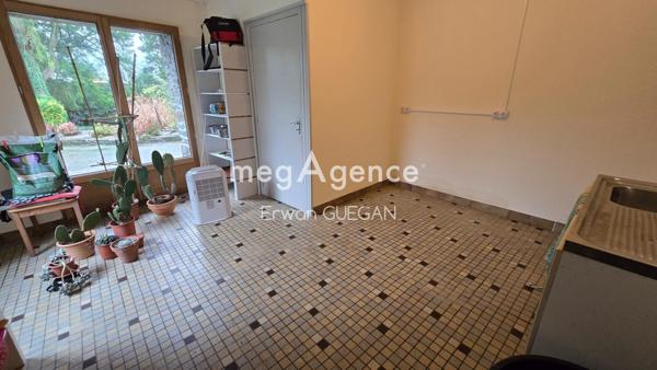 Maison à KERGRIST-MOELOU, 22110 - 14 pièces 393m²