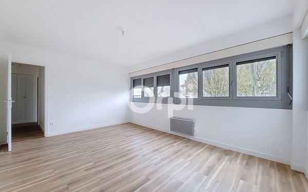 Appartement à louer    4 pièces • 88,04 m2 Creil