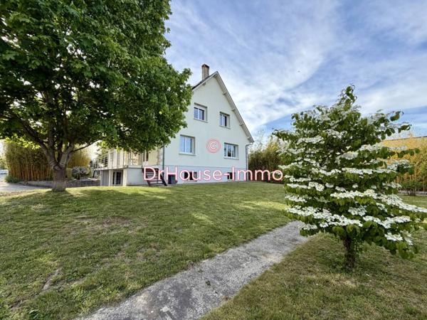 Maison à vendre 9 pièces de 211 m²
