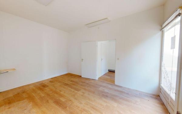 Vente Local commercial loué poss lib Saint-mathieu-de-treviers   