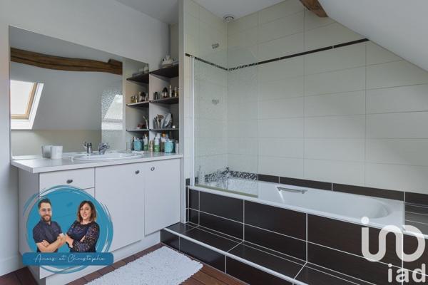 Longère 5 pièces de 143 m² à Tremblay-les-Villages (28170)