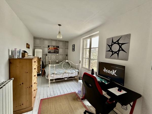 Spacious Townhouse with Garden in the Centre of Civray