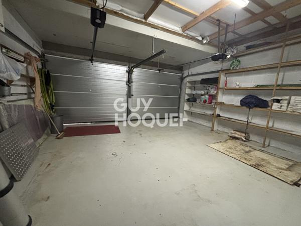 MAISON À VENDRE DE 5 PIÈCES DE 164,10 M²