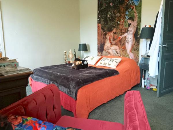 Cahors 46000 à 10 minutes, grande maison avec jardin et piscine