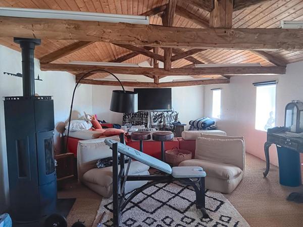 Cahors 46000 à 10 minutes, grande maison avec jardin et piscine