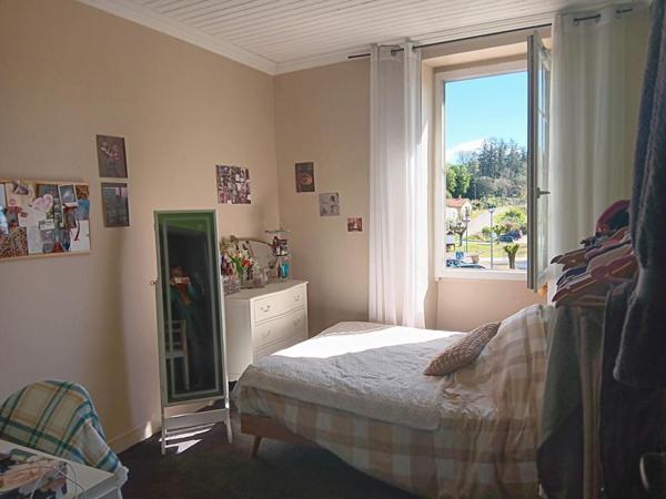 Cahors 46000 à 10 minutes, grande maison avec jardin et piscine