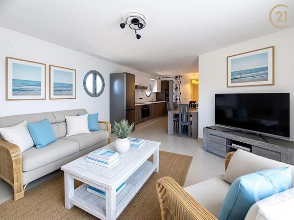 Appartement F3 à vendre  3 pièces - 72,30 m 2   CAGNES SUR MER  - 06