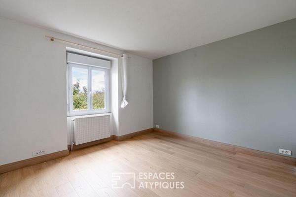 Ancienne maison rénovée avec jardin et vue dégagée