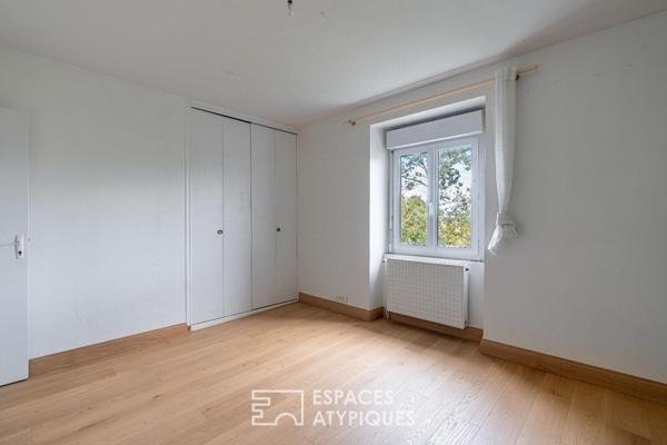 Ancienne maison rénovée avec jardin et vue dégagée