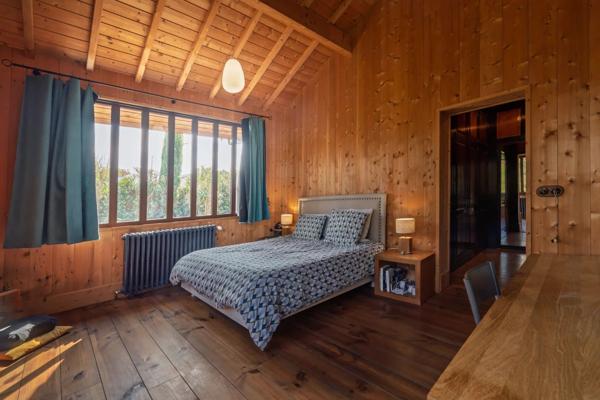 Lacanau Ville – Propriété d’exception avec deux villas indépendantes