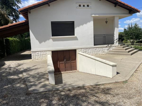 Labastide-Saint-Pierre (82370) Maison à Labstide-Saint-Pierre avec un terrain constructible