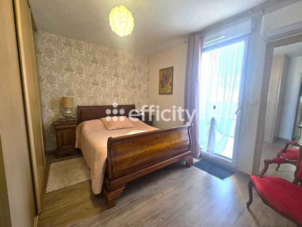 Appartement
         4 pièces
        - 89 m² Bien prestige 530 000 € *