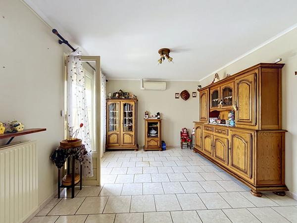 Maison Livron Sur Drome 5 pièces environ 93 m² avec garage abri de jardin sur parcelle de 427 m²