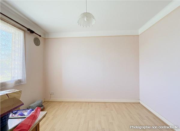 Maison Livron Sur Drome 5 pièces environ 93 m² avec garage abri de jardin sur parcelle de 427 m²