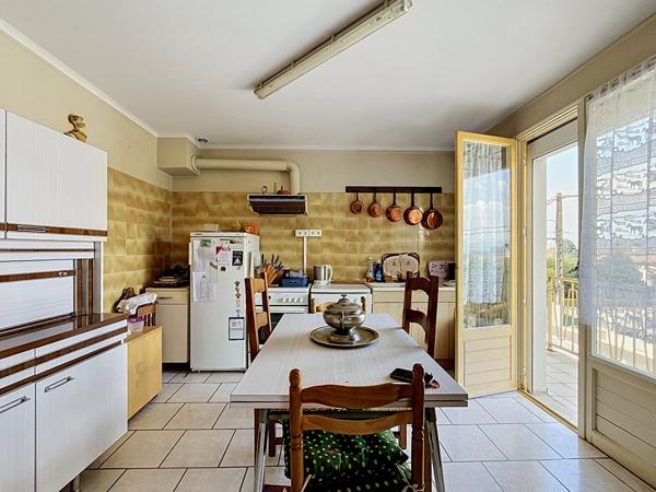 Maison Livron Sur Drome 5 pièces environ 93 m² avec garage abri de jardin sur parcelle de 427 m²