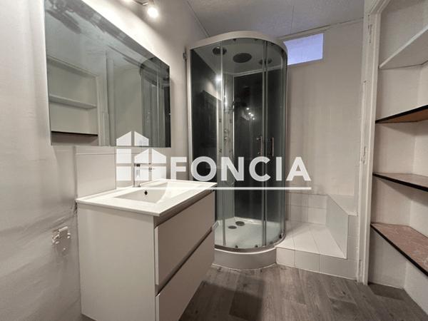 Location Appartement 4 pièces 82 m² - 24 RUE ALPHONSE DAUDET La Garde 83130