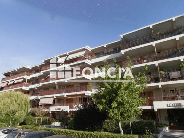Location Appartement 4 pièces 82 m² - 24 RUE ALPHONSE DAUDET La Garde 83130