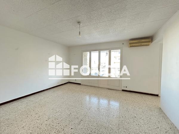 Location Appartement 4 pièces 82 m² - 24 RUE ALPHONSE DAUDET La Garde 83130