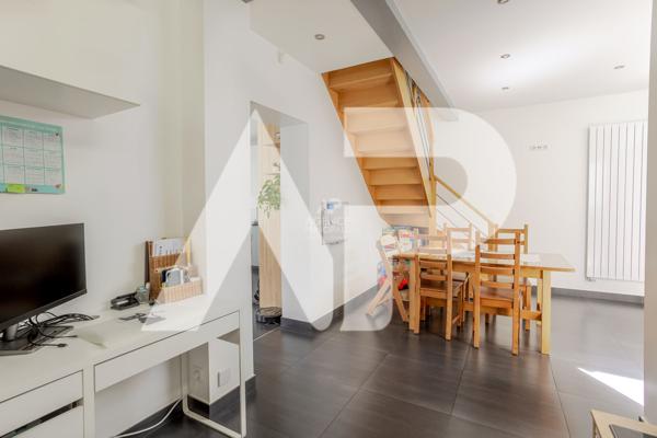 CHAVILLE RIVE GAUCHE - Maison Familiale 795 000 € **  - Référence  665-S