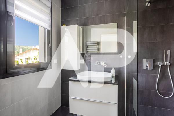 CHAVILLE RIVE GAUCHE - Maison Familiale 795 000 € **  - Référence  665-S