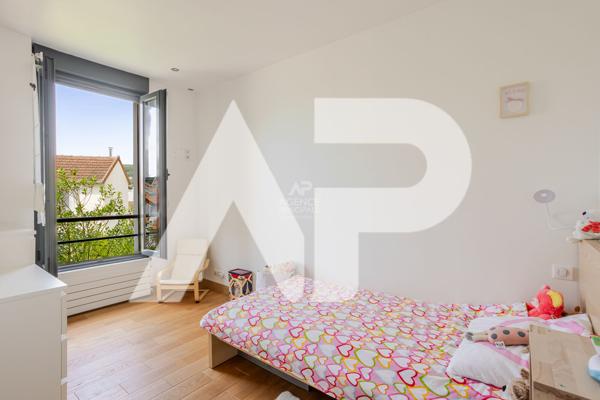 CHAVILLE RIVE GAUCHE - Maison Familiale 795 000 € **  - Référence  665-S