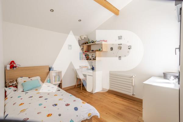 CHAVILLE RIVE GAUCHE - Maison Familiale 795 000 € **  - Référence  665-S