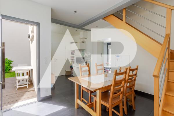 CHAVILLE RIVE GAUCHE - Maison Familiale 795 000 € **  - Référence  665-S