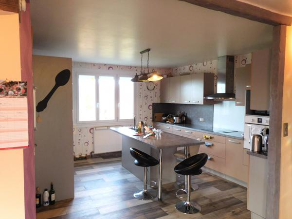 87600 ROCHECHOUART - Maison de 140 m²