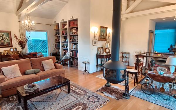 Maison à vendre    5 pièces • 241 m2 Grenoble