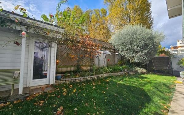 Maison à vendre    5 pièces • 241 m2 Grenoble