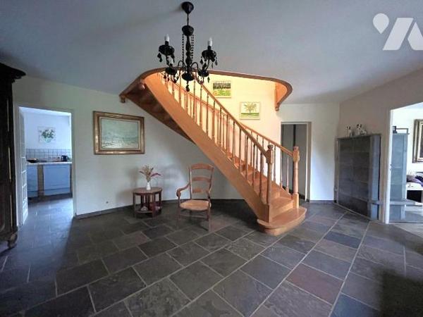 HAZEBROUCK : Coup de coeur pour cette superbe propriété à l'abri des regards !!! Bel environnem...