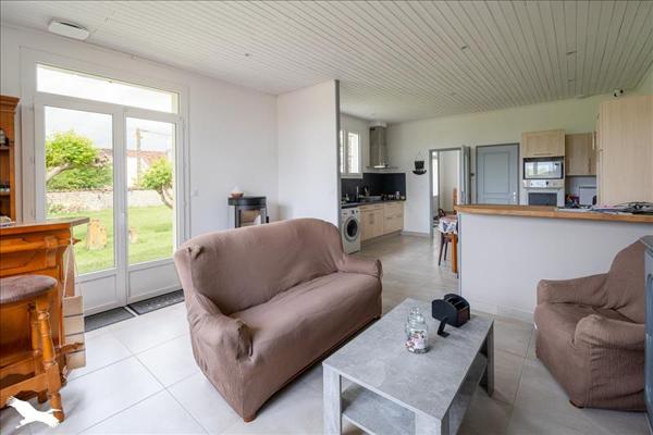 Maison à vendre |  Fontaine-Chalendray |  4 pièces | 96 m²