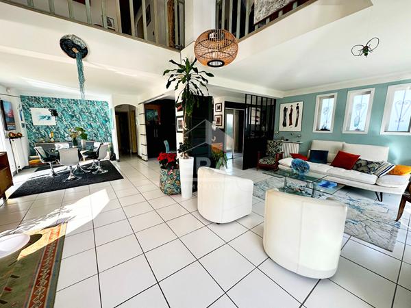 Canet Plage - Quartier des Fleurs : Maison 7 pièces 5 chambres à vendre