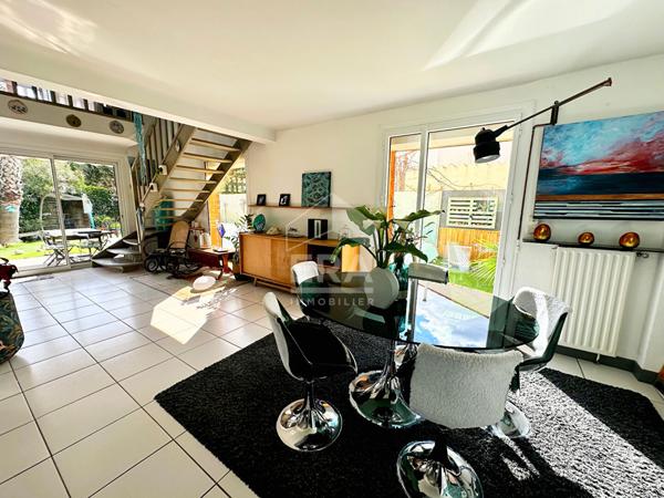 Canet Plage - Quartier des Fleurs : Maison 7 pièces 5 chambres à vendre