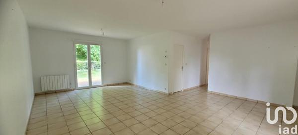 Maison 4 pièces de 82 m² à Avord (18520)